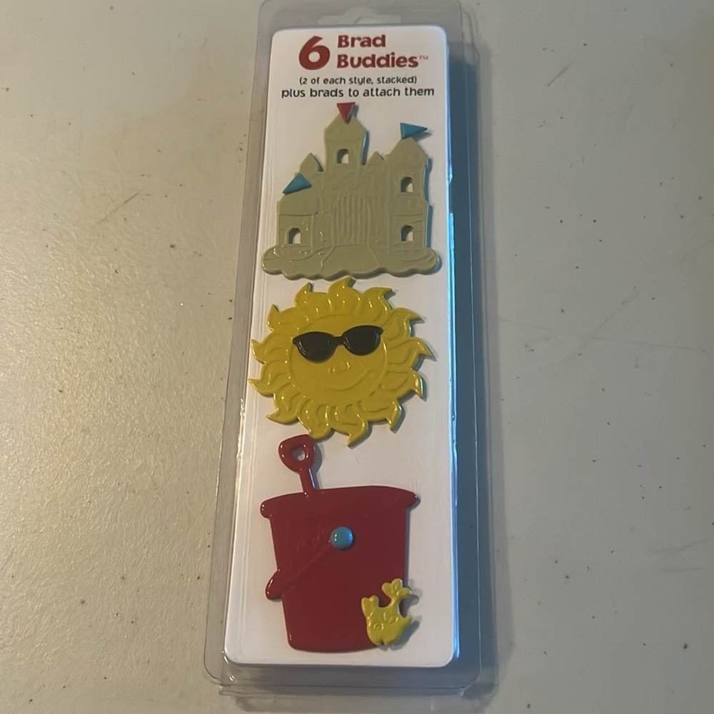 Brad Buddies Decorative Set - Picture 4 of 7
